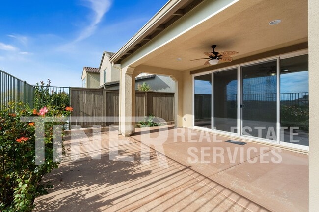 Building Photo - 7542 Pesaro Dr