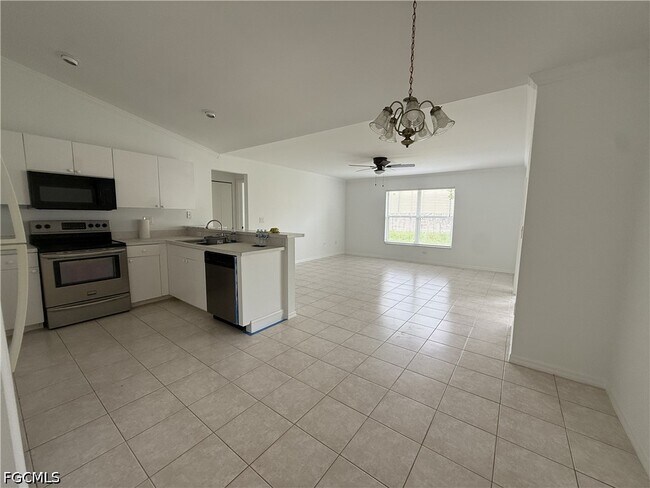 Building Photo - 15603 Spring Line Ln
