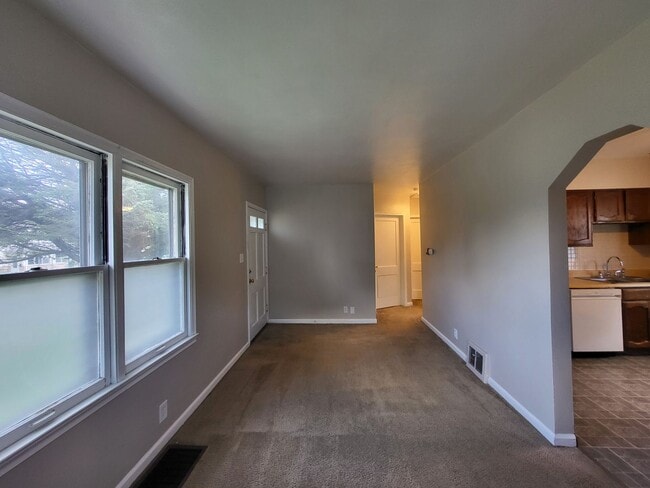 Primary Photo - Don't miss this fully fenced back yard, de...