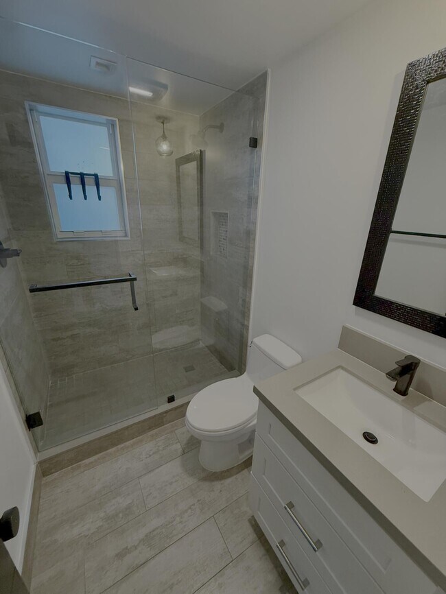 Building Photo - 3805 S Olive Ave