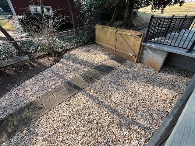 Building Photo - 3867 Hillcrest Dr SE