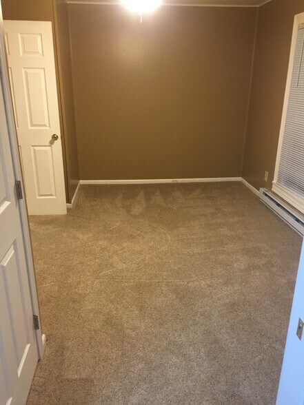 Bathroom looking into bedroom - 3558 Marion Avenue