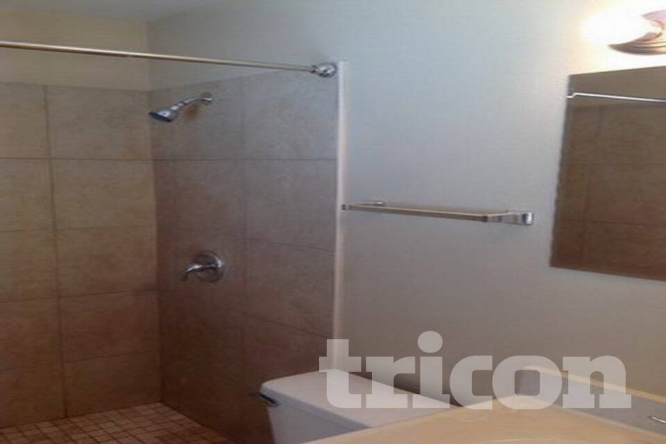 Building Photo - 120 Waverly Dr