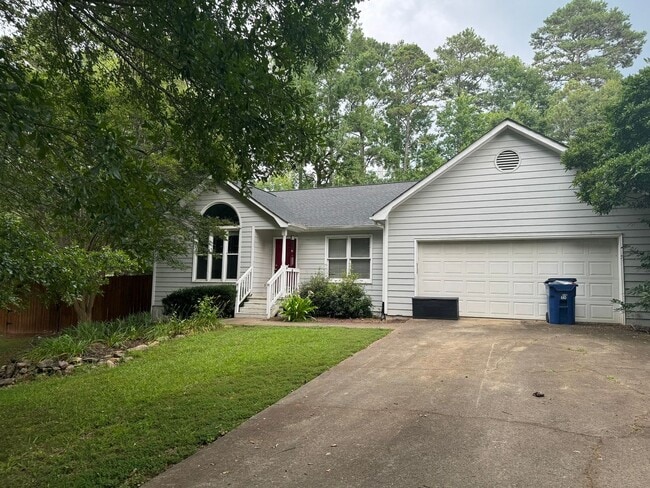 Building Photo - Wonderful Bogart Home in Pleasant Pines!