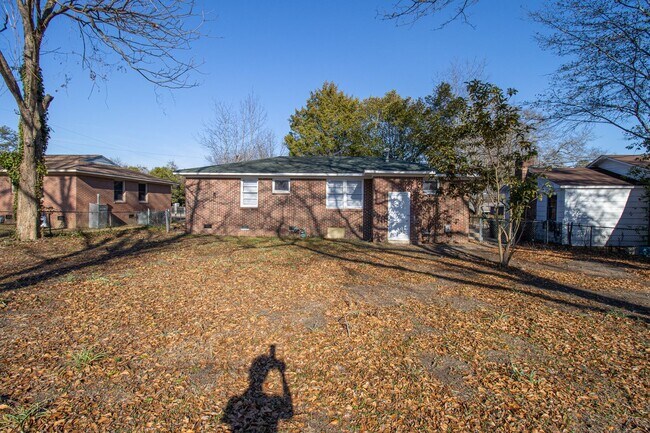 Building Photo - Charming 3-Bedroom Brick Home in Cayce
