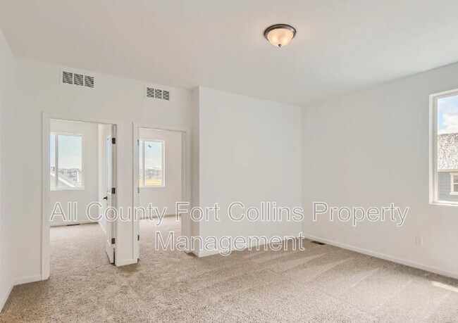 Building Photo - 5926 Flying Mallard Dr