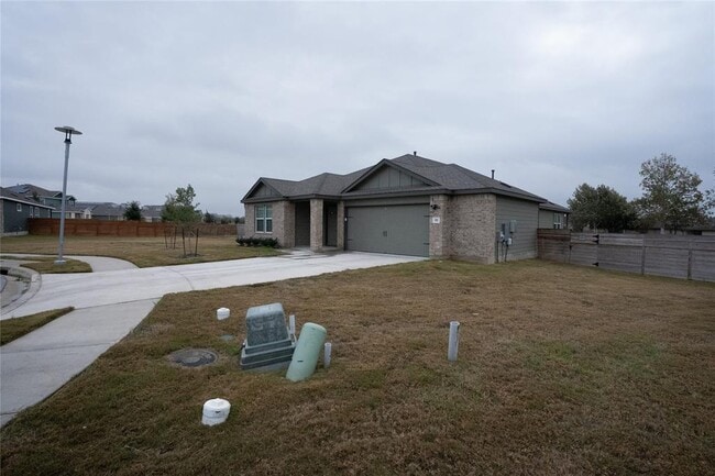 Building Photo - 105 Carmello