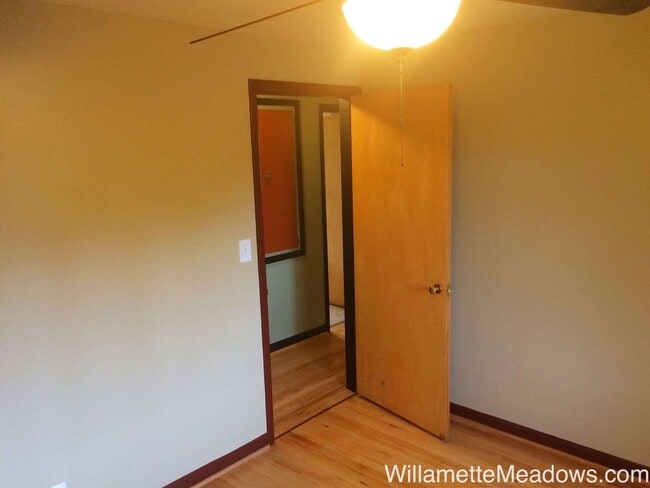 Building Photo - Amazing 4 Bedrooms, 2 Bathrooms, House in ...