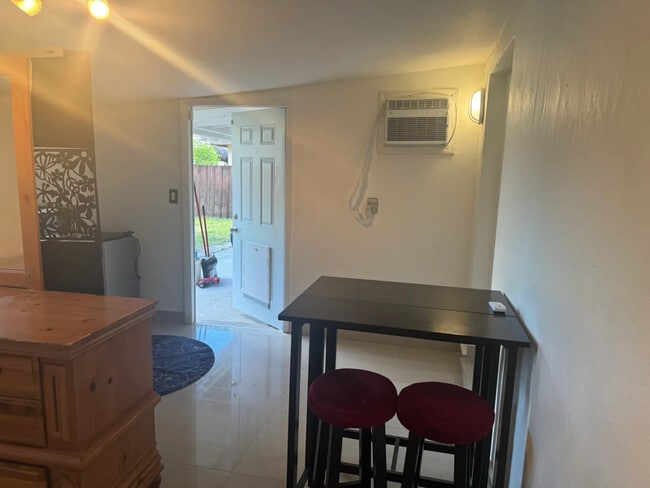 Building Photo - 1621 N 71st Ave