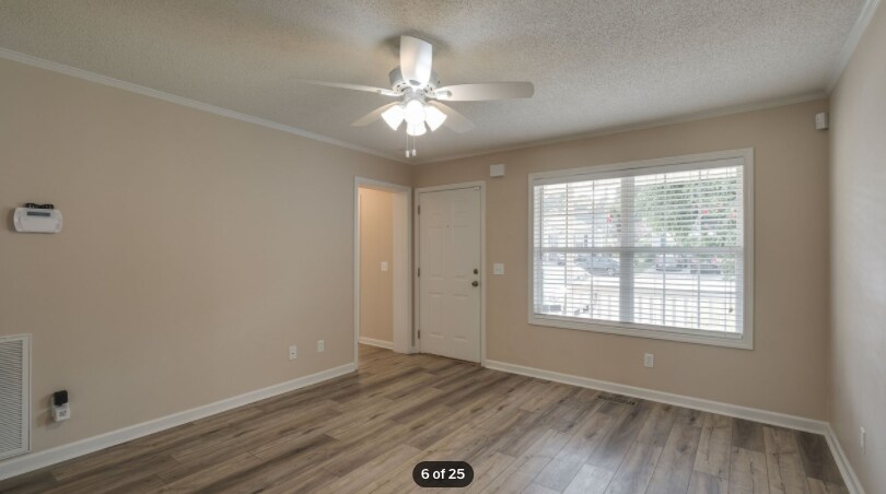 Building Photo - 305 Brittany Park Pl
