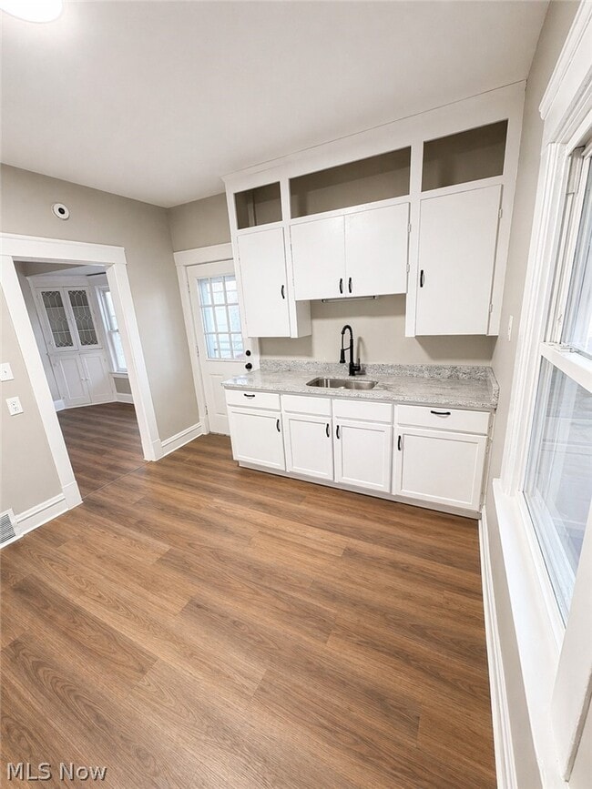 Building Photo - 4267 W 21st St