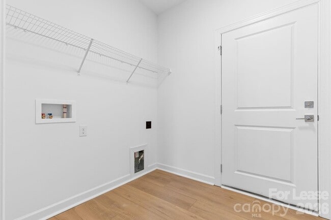 Building Photo - 3820 Odom Wy