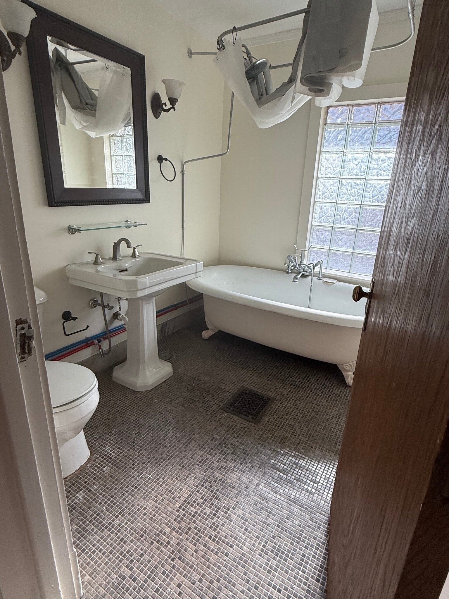 Building Photo - 918 N Cooper St