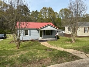 Building Photo - 51 Lakeside Dr