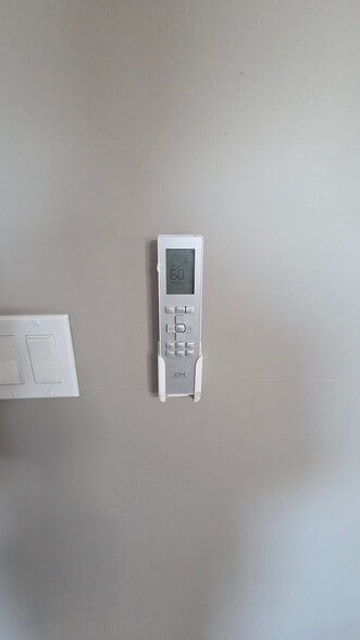 Building Photo - 1421 S Carey St