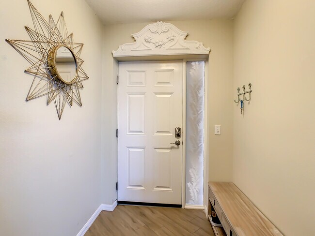 Building Photo - 1851 Jimmy Buffett Mem Hwy