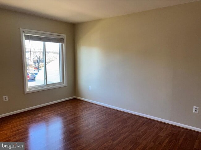 Building Photo - 6966 Hanover Pkwy