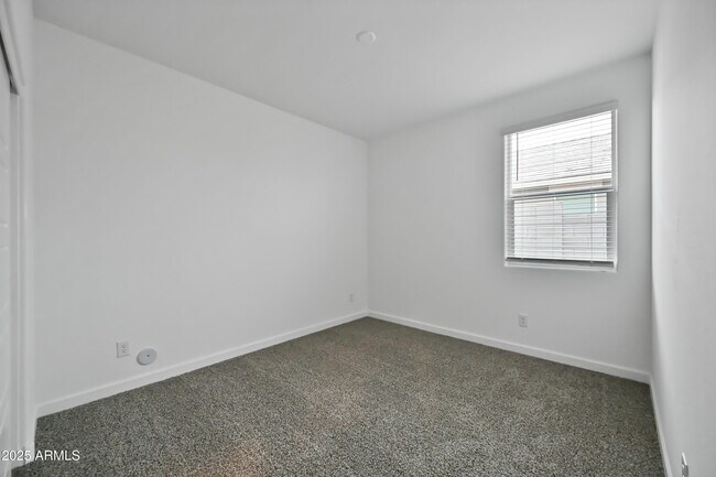 Building Photo - 38180 W Amalfi Ave