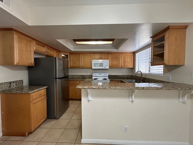 Building Photo - Alpine Glen Place