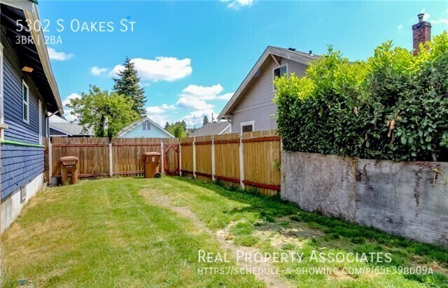 Building Photo - Spacious Tacoma home, moments from Joint B...