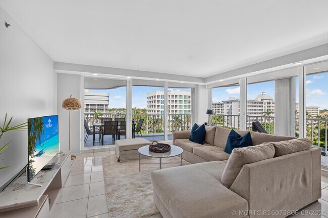 Building Photo - 3211 S Ocean Blvd