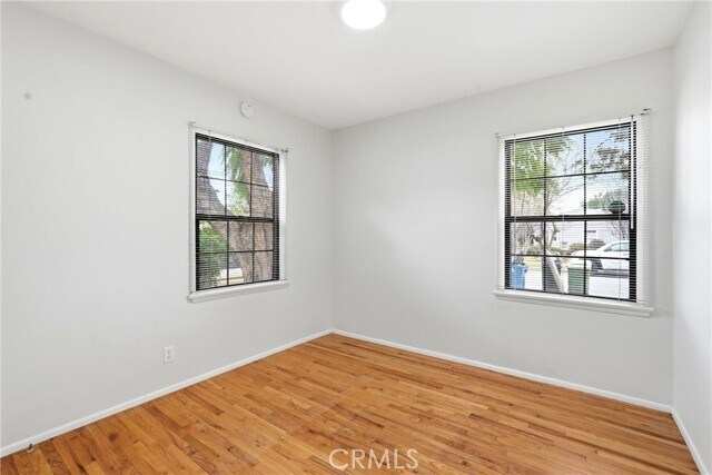 Building Photo - 6637 Balcom Ave