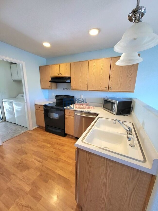 Building Photo - 5467 S Quatar Ct