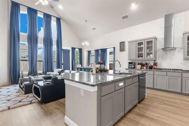 Building Photo - 106 Spanish Bluebell Dr