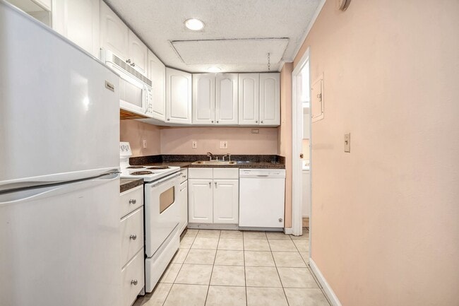 Building Photo - Studio Condo for Rent in Orlando!