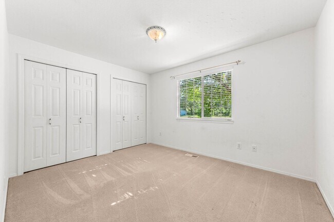 Building Photo - Rare Olympia Rental on Over 2 Acres of Flat, Usable Land!
