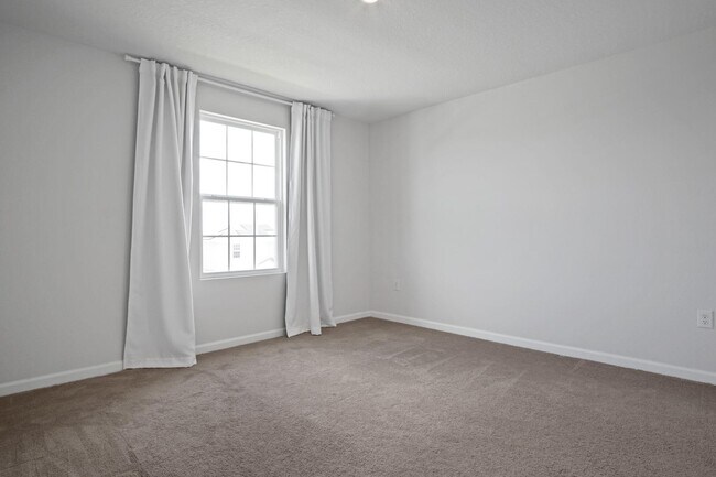 Building Photo - 137 Piave St
