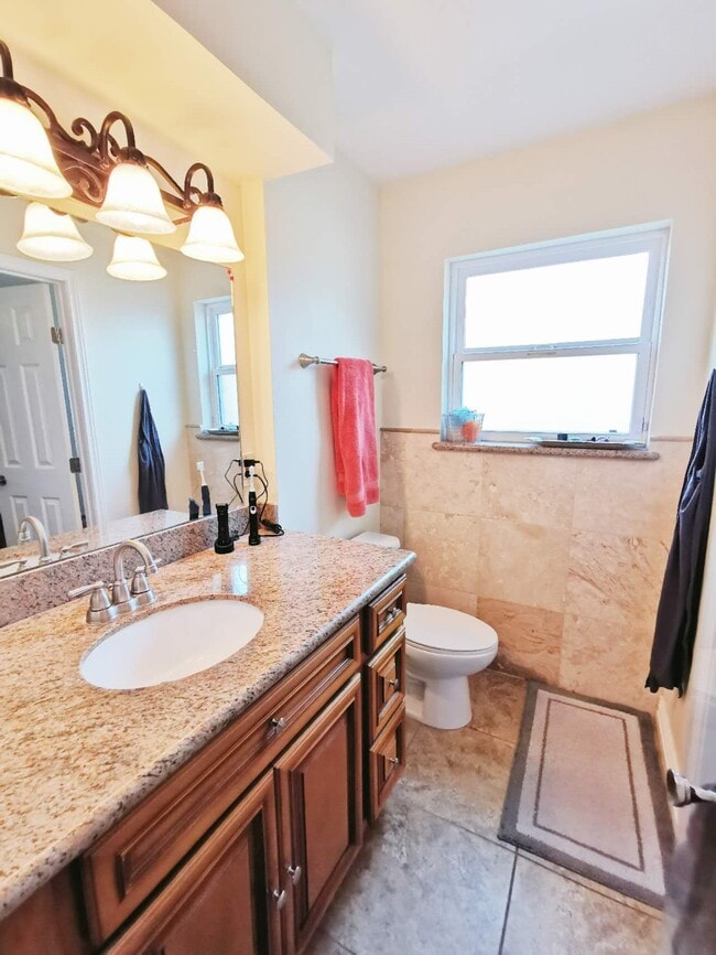 Building Photo - 5118 Lymbar Dr
