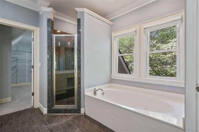 Building Photo - 1230 Old Home Pl Ct