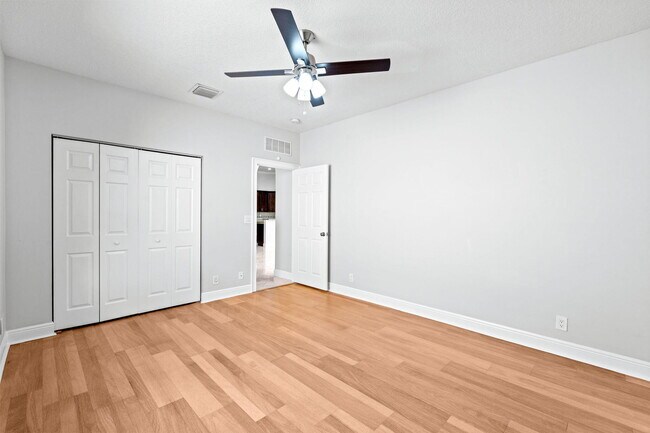 Building Photo - 16596 82nd Rd N