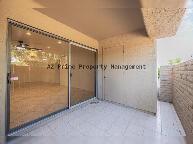 Building Photo - 7950 E Starlight Way