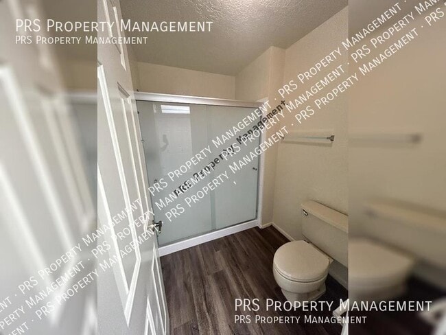 Building Photo - 7701 S Heather Dr