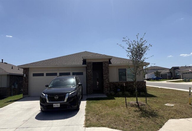 Primary Photo - 500 Veneta Ln