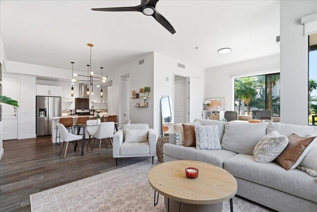 Building Photo - 3131 N Central Ave