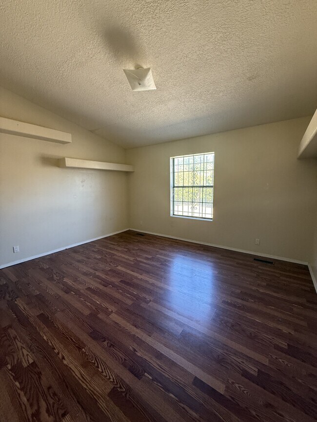 Building Photo - 6717 Tesuque Dr NW