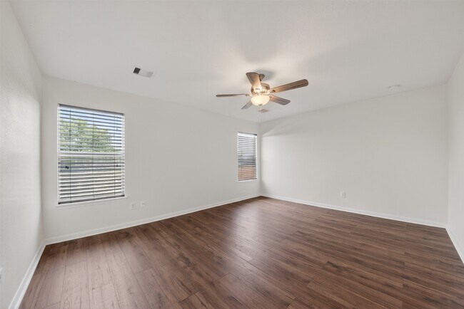Building Photo - 15323 Trinity Meadow Dr
