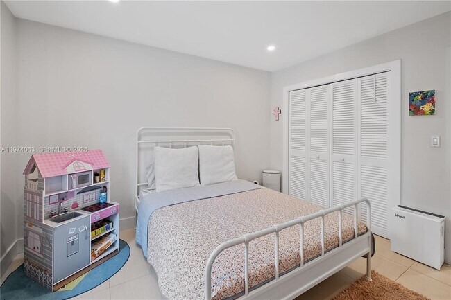 Building Photo - 11720 SW 81st Rd