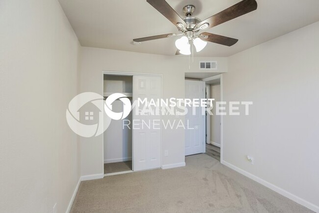 Building Photo - 3522 W Malapai Dr