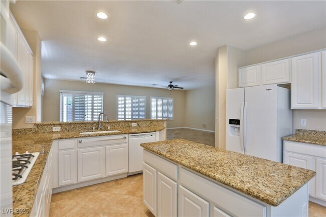 Building Photo - 2264 Laurel Heights Ln