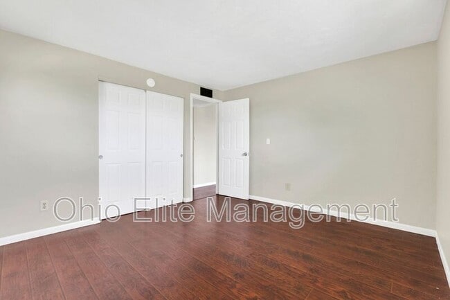 Building Photo - 861 Kingsford Rd