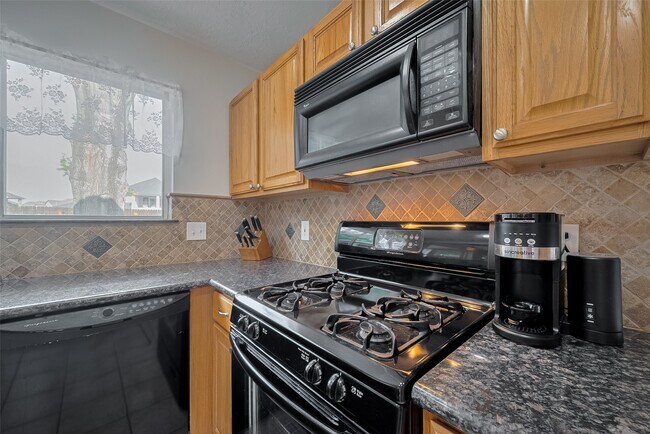 Building Photo - 3102 Colonel Ct Dr