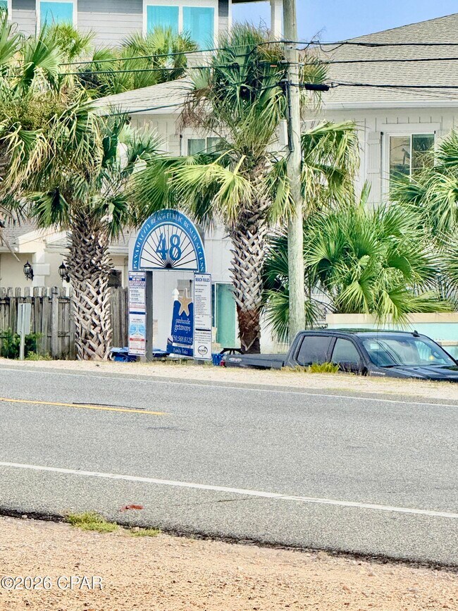 Building Photo - 13412 Front Beach Rd