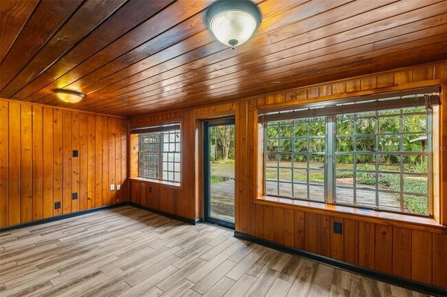 Building Photo - 4009 W San Rafael St