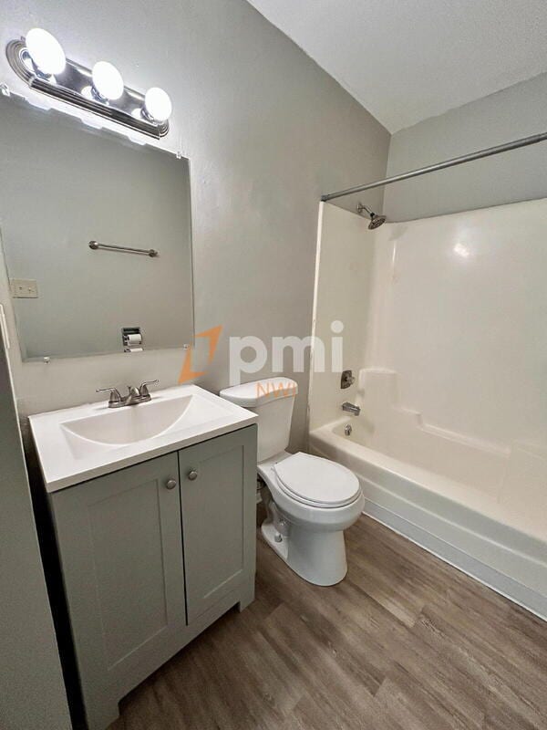 Building Photo - 5331 Aspen Ave