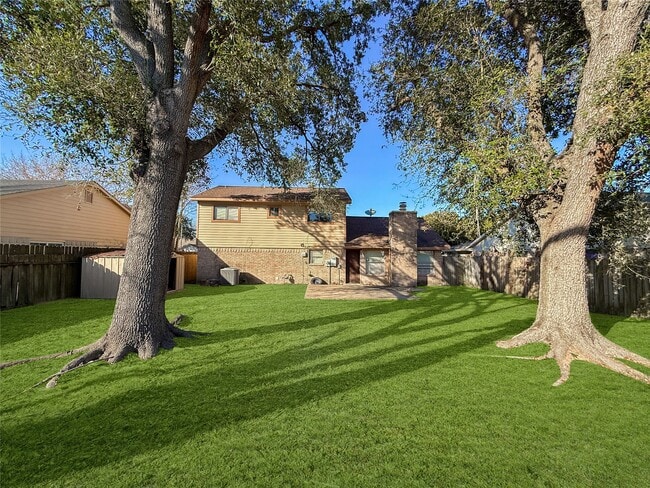 Building Photo - 20223 Regents Corner Ln