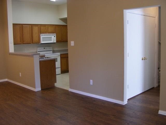 Building Photo - 1608 Myrtle Dr